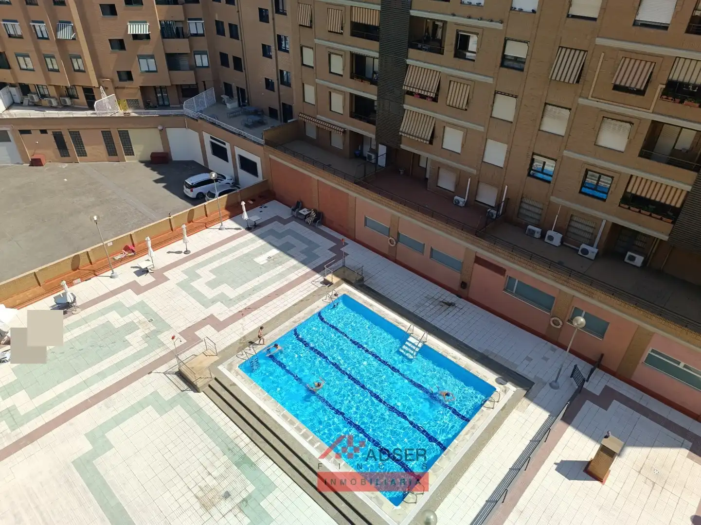 Piscina de Piso en venta en  Logroño con Calefacción, Parquet y Terraza