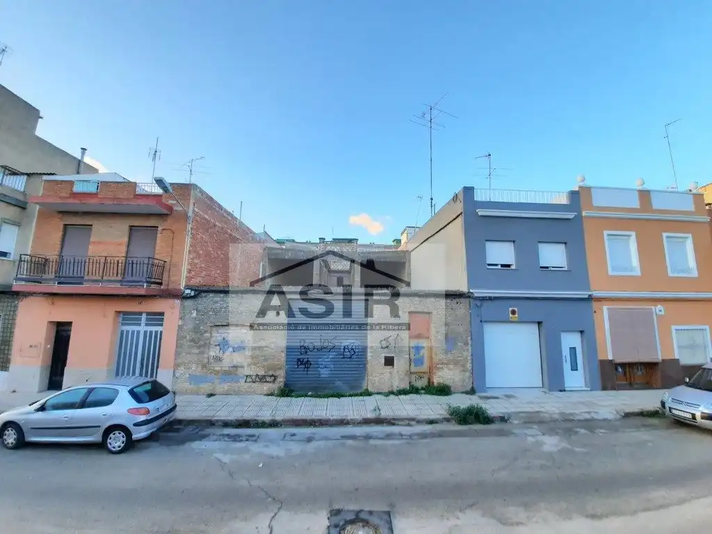 Residential land for sale in Casc Urbà