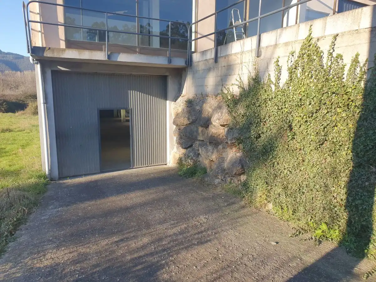 Parking of Industrial buildings for rent in Grado