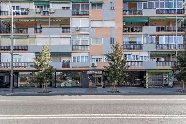 Local comercial en Alquiler en Camino de Ronda