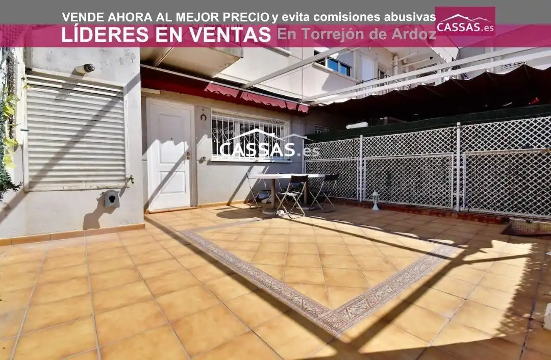 Terraza de Planta baja en venta en Torrejón de Ardoz con Aire acondicionado y Piscina comunitaria