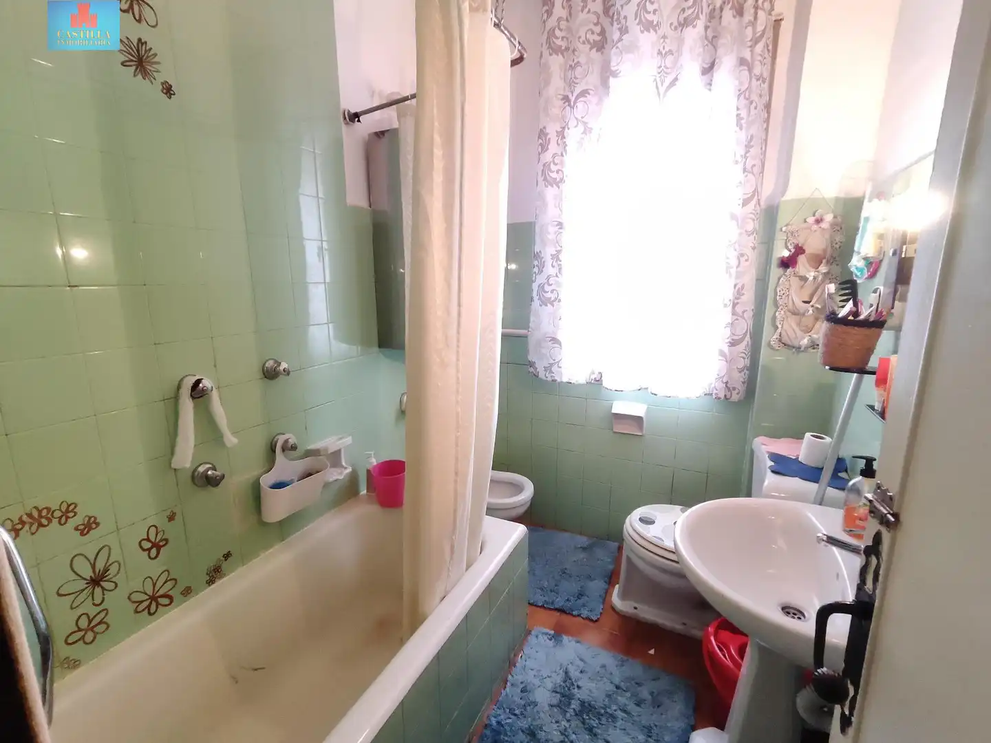 Baño de Piso en venta en Ávila con Terraza y Amueblado