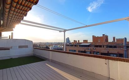 Terrassa de Àtic en venda en  Madrid Capital amb Aire condicionat, Calefacció i Jardí privat