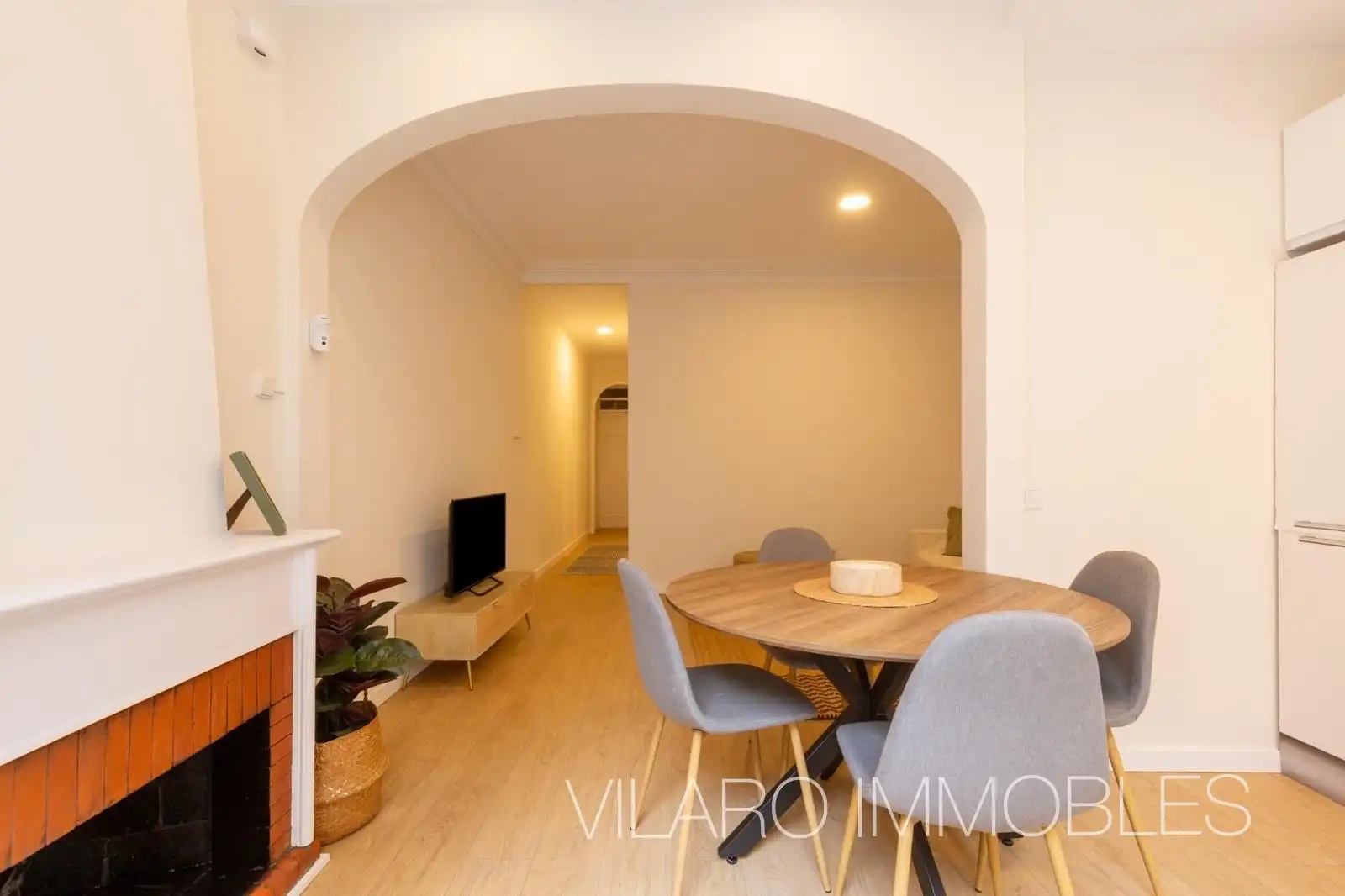Sala d'estar de Casa adosada en venda en Terrassa amb Calefacció, Parquet i Terrassa