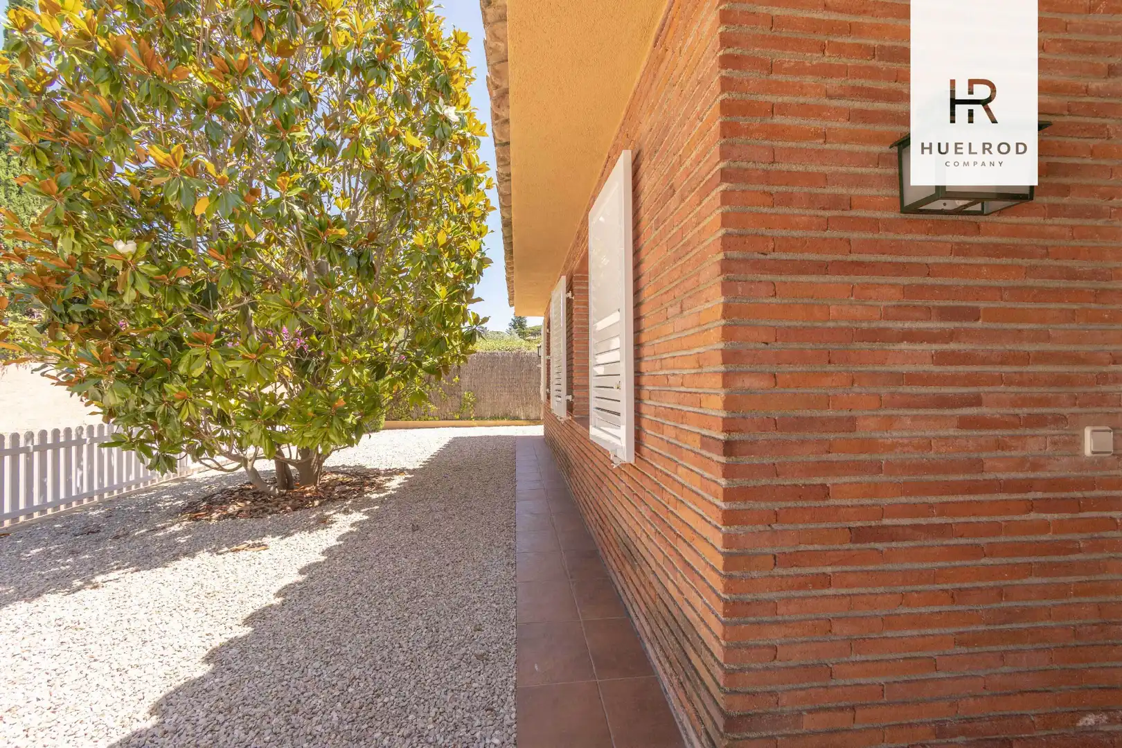 Außenansicht von Haus oder Chalet zum Verkauf in Sant Vicenç de Montalt mit Klimaanlage, Heizung und Privatgarten