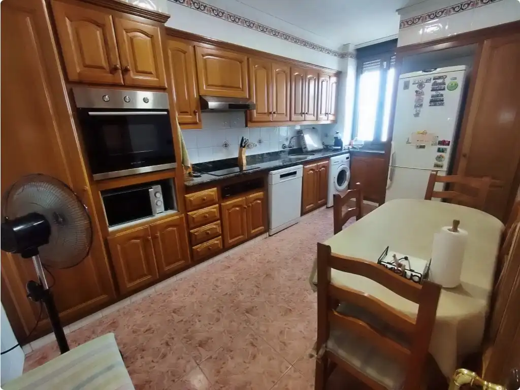 Cuina de Pis en venda en Tavernes de la Valldigna amb Aire condicionat i Terrassa