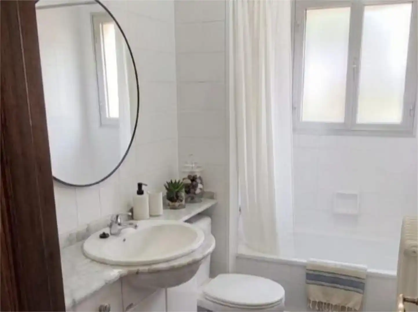 Bathroom of Flat for sale in  Logroño  with Balcony