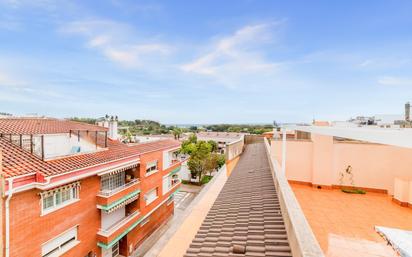 Vista exterior de Pis en venda en Cubelles amb Aire condicionat, Calefacció i Terrassa