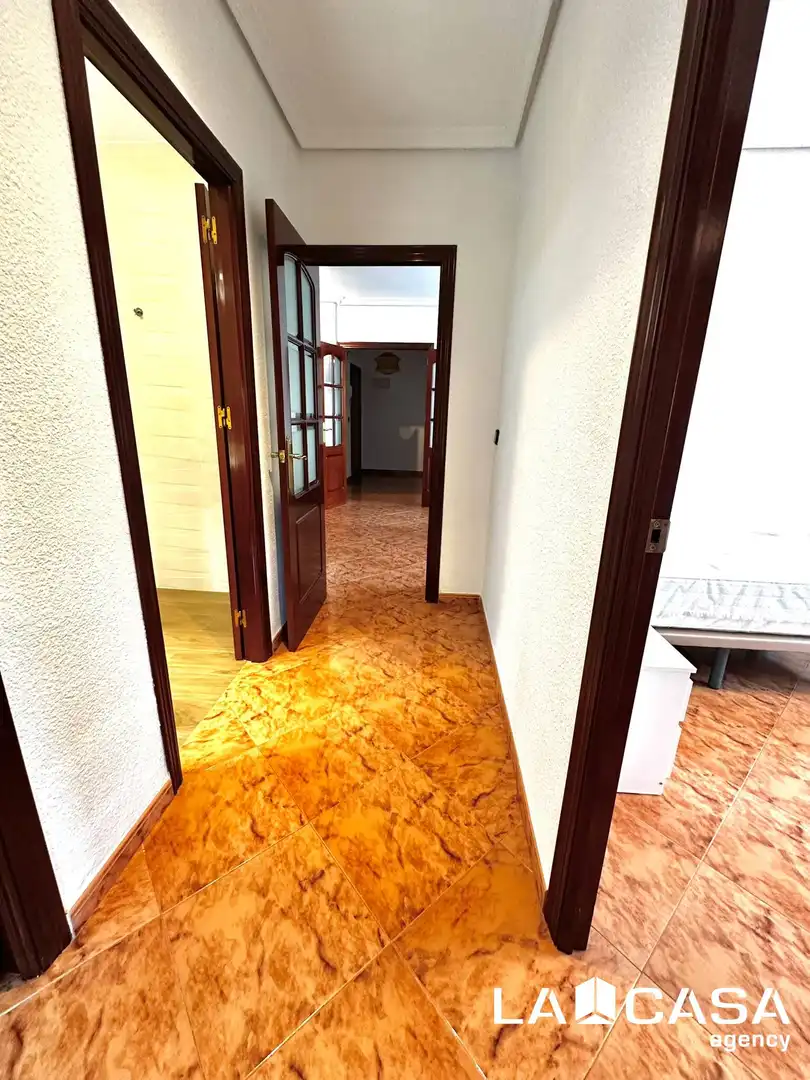 Wohnung zur Miete in Dos Hermanas mit Terrasse
