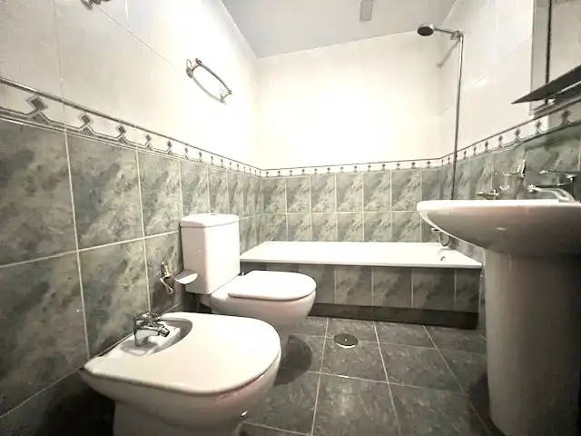 Baño de Piso en venta en A Coruña Capital  con Calefacción, Parquet y Trastero