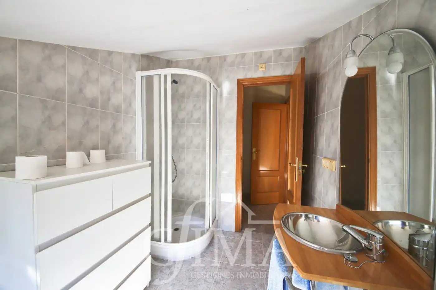 Casa adosada en venta en Tomelloso