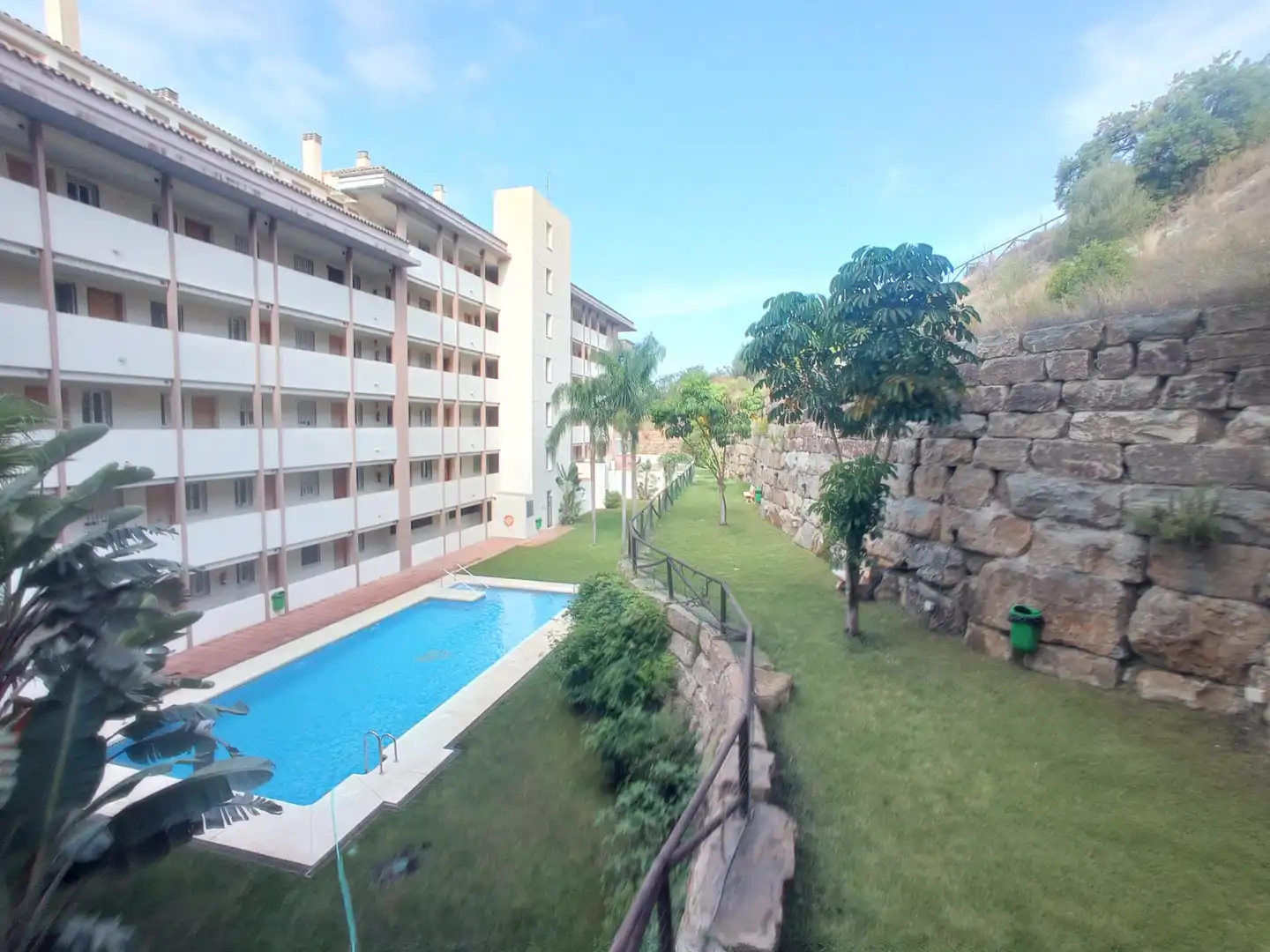 Exterior view of Flat for sale in Fuengirola  with Air Conditioner, Terrace and Furnished