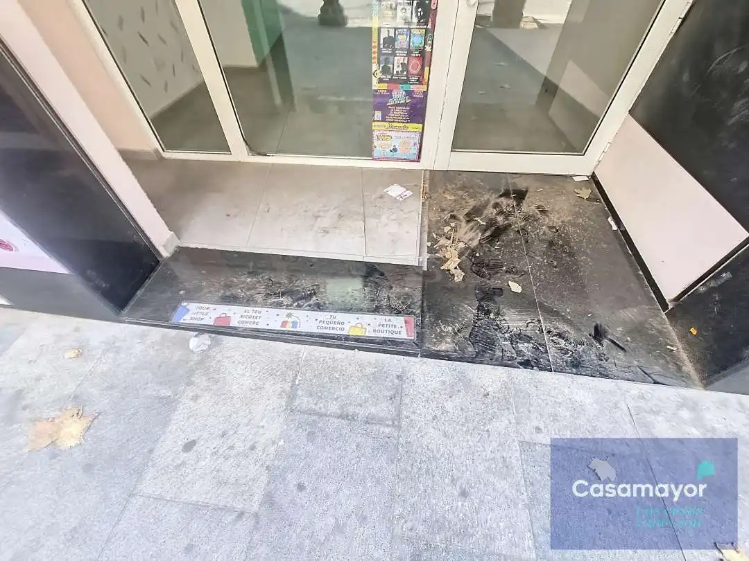 Local comercial en venda a Carrer Calderón de la Barca, imagen 13