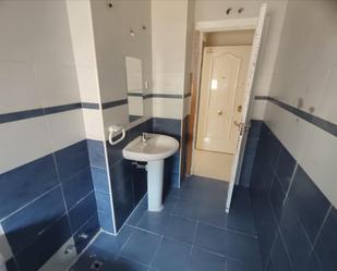 Bathroom of Planta baja for sale in  Madrid Capital