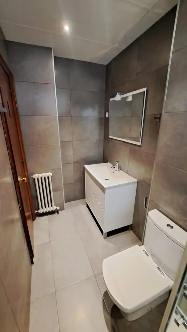 Baño de Apartamento de alquiler en Indautxu