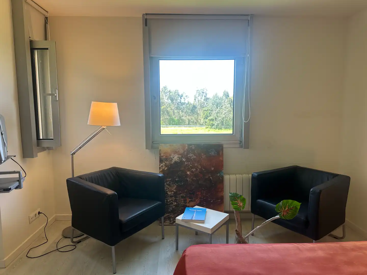 Sala d'estar de Casa o xalet en venda en Cudillero amb Calefacció, Jardí privat i Parquet