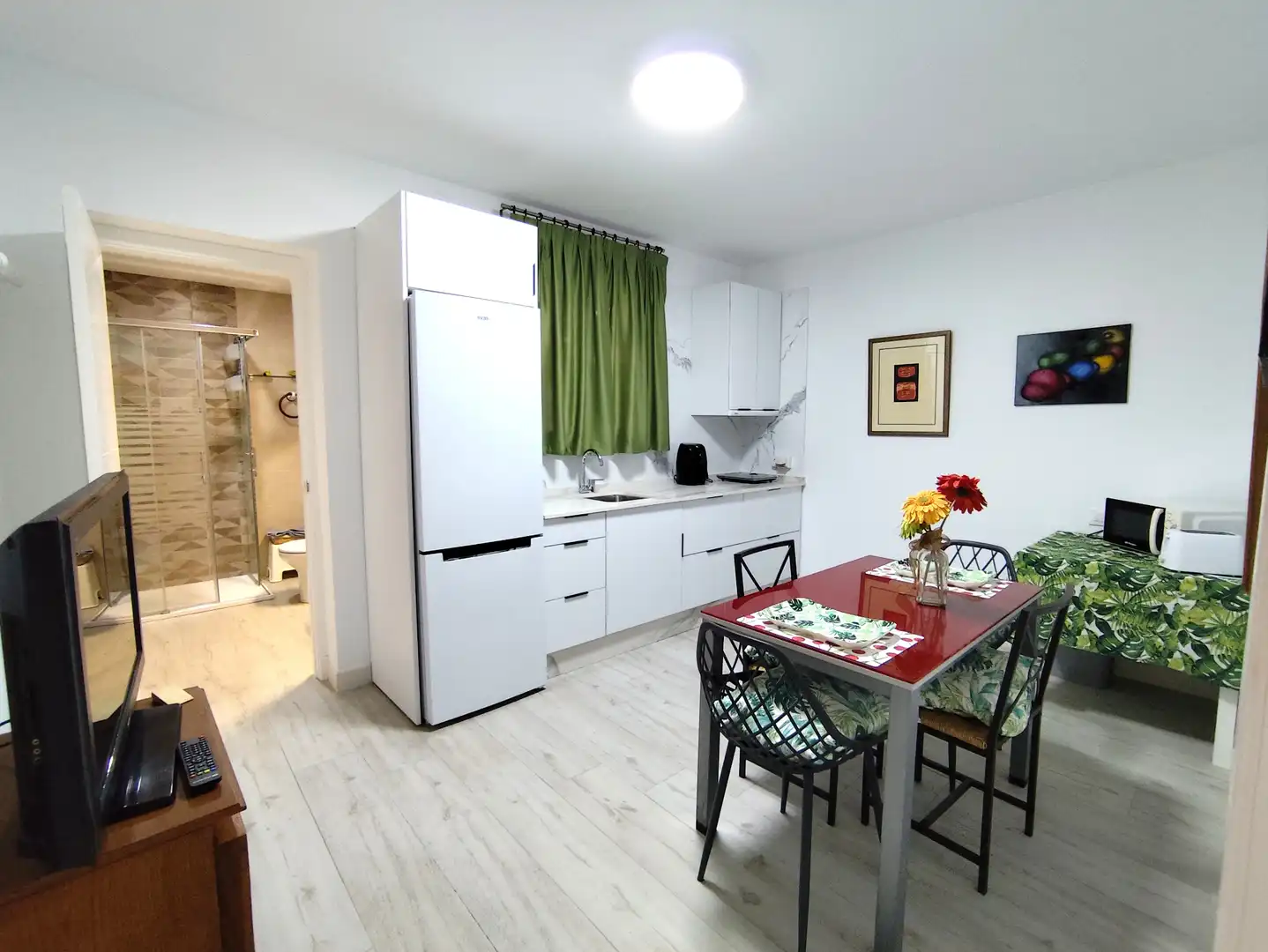 Cuina de Casa adosada de lloguer en Sanlúcar de Barrameda amb Aire condicionat, Calefacció i Terrassa