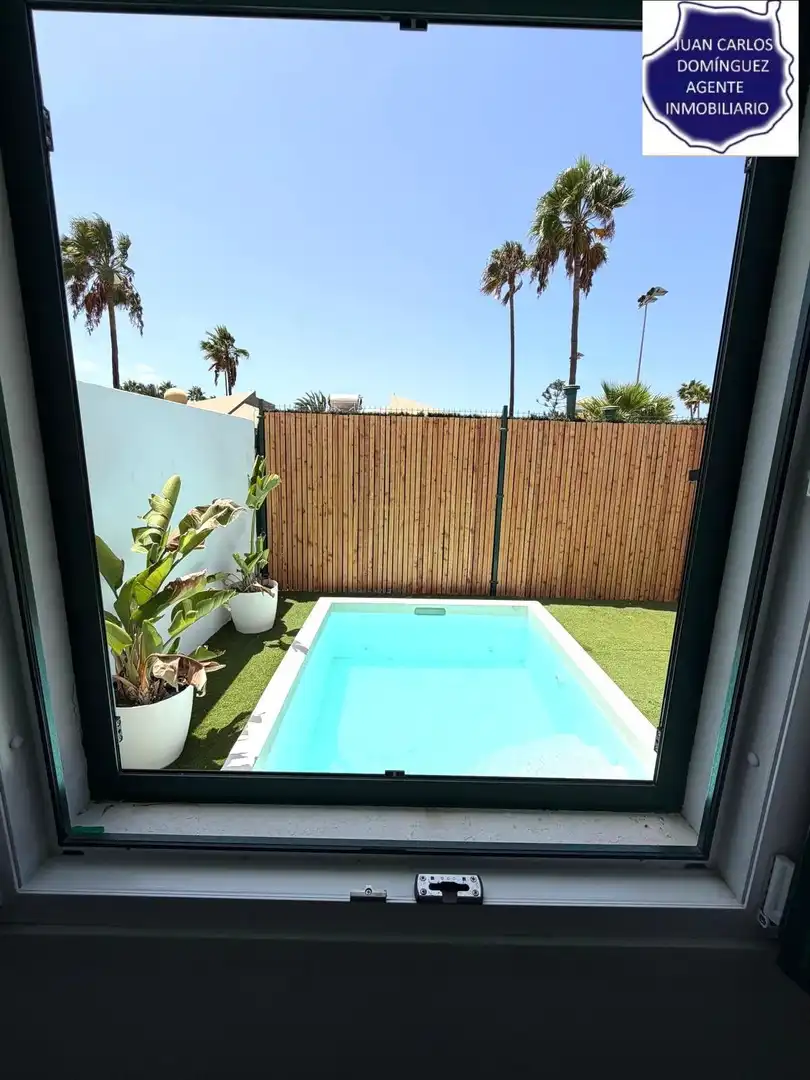 Piscina de Casa o xalet de lloguer en San Bartolomé de Tirajana amb Aire condicionat, Jardí privat i Terrassa