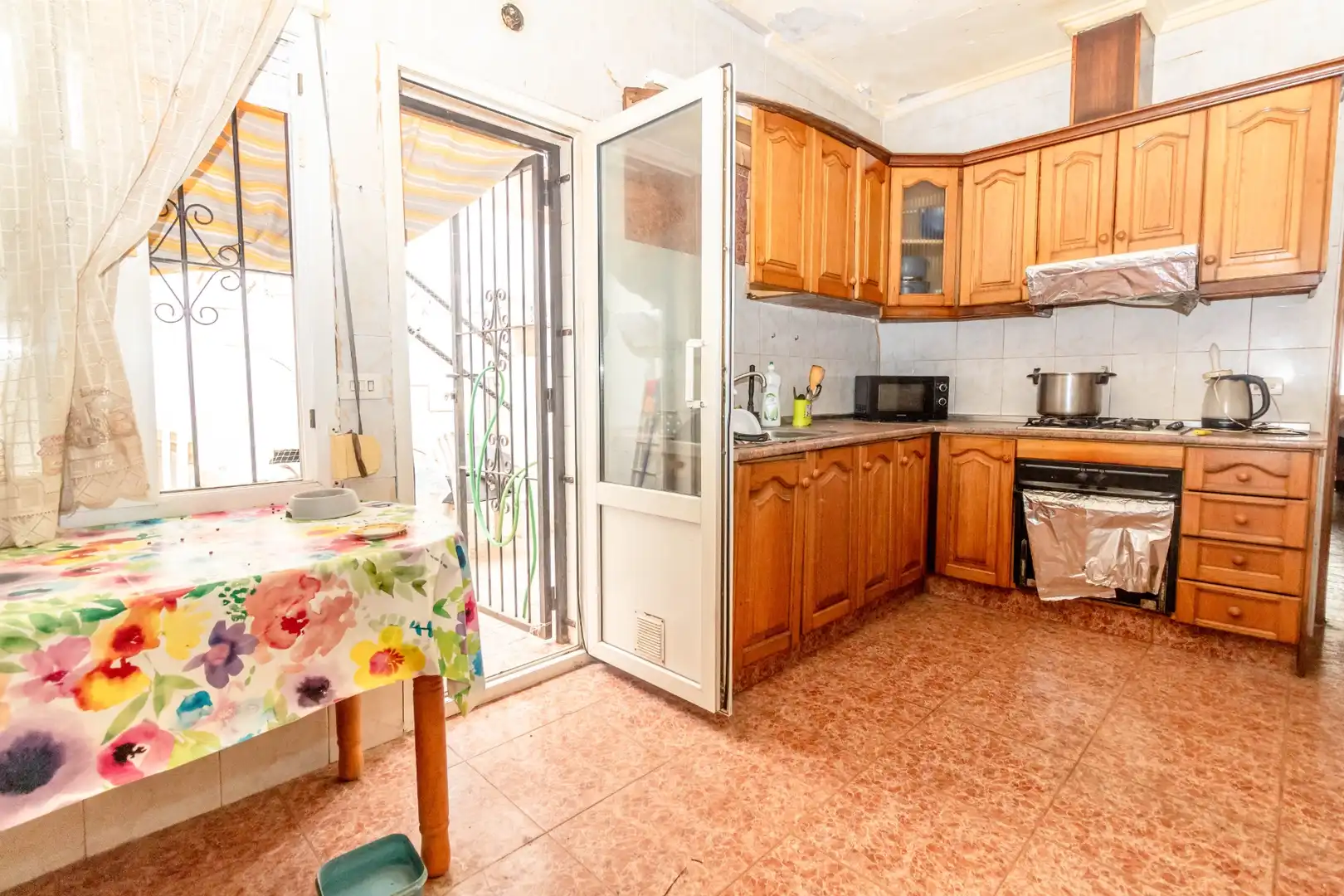 Küche von Einfamilien-Reihenhaus zum Verkauf in Torrevieja mit Möbliert