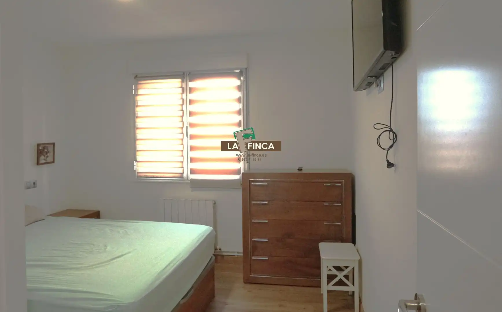 Bedroom of Flat for rent in Gijón   with Parquet flooring and Furnished