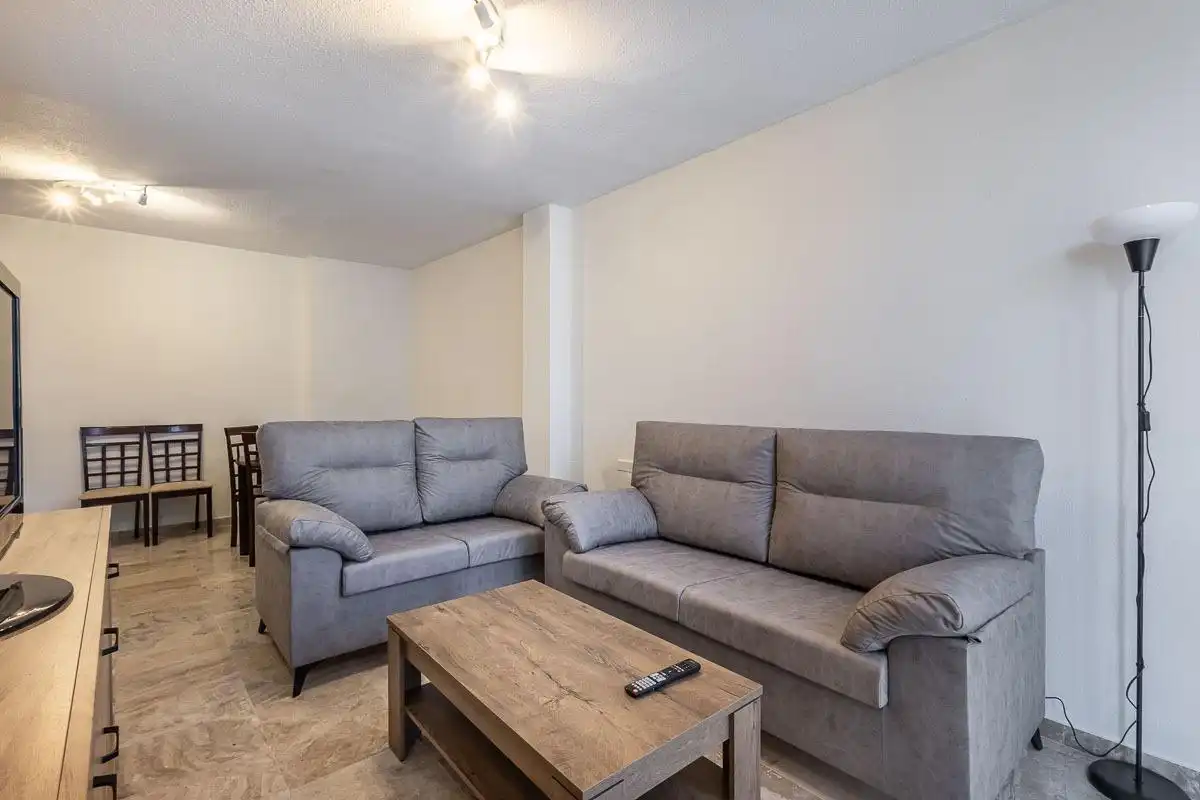 Appartement avec ascenseur à louer à Genil, imagen 5