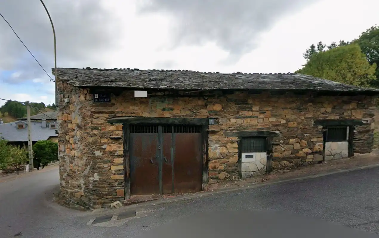 Exterior view of Houses for sale in Vega de Espinareda