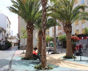 Vista exterior de Casa o xalet en venda en Estepona amb Terrassa