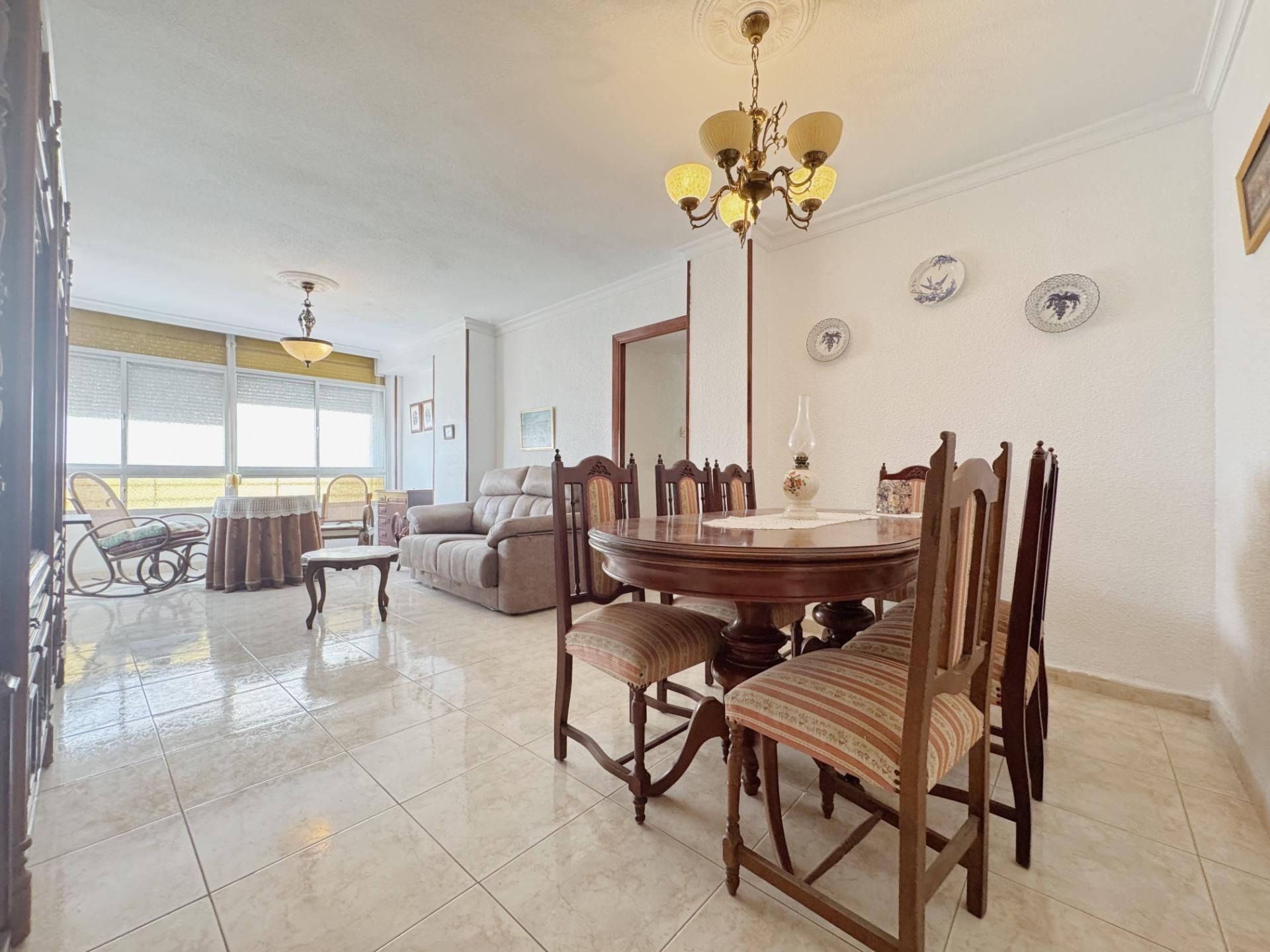 Menjador de Pis en venda en  Almería Capital amb Terrassa i Balcó