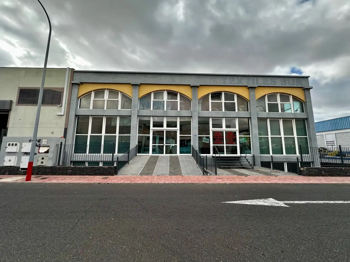 Vista exterior de Nave industrial en venta en San Miguel de Abona