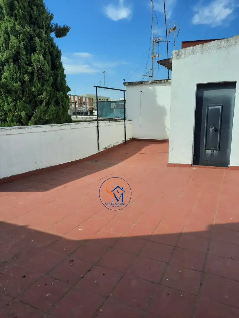 Terrassa de Pis de lloguer en Badajoz amb Aire condicionat, Calefacció i Moblat