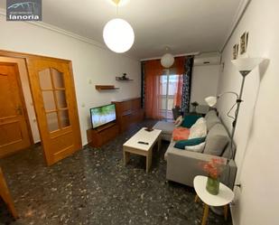 Sala d'estar de Apartament de lloguer en  Albacete Capital amb Aire condicionat, Calefacció i Balcó