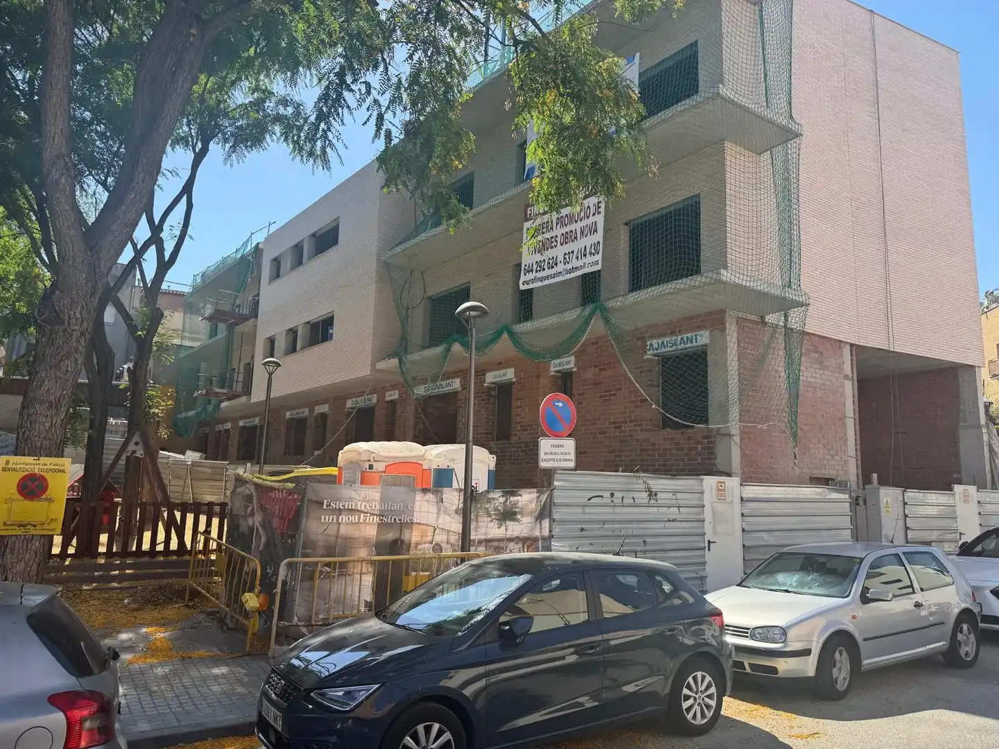 Vista exterior de Piso en venta en Pallejà con Aire acondicionado, Calefacción y Terraza