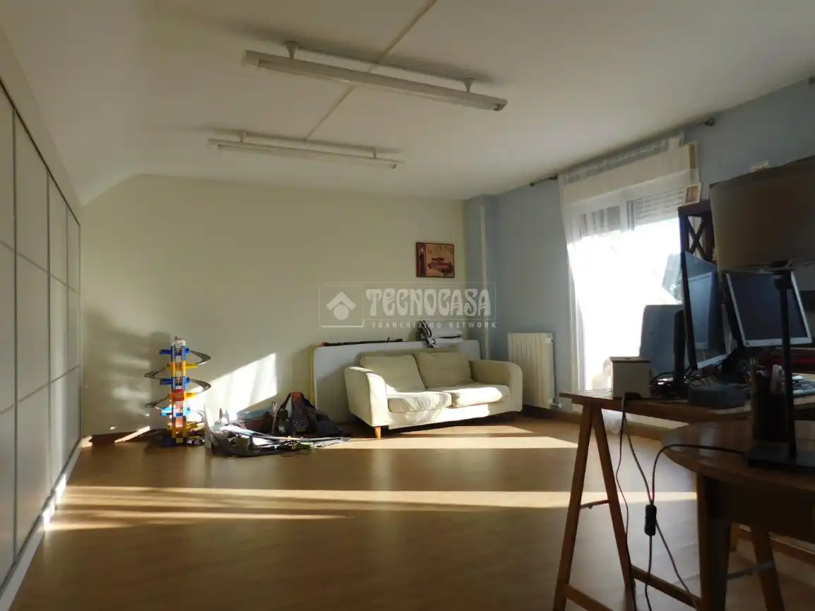 Einfamilien-Reihenhaus zum Verkauf in Villanueva de Gállego