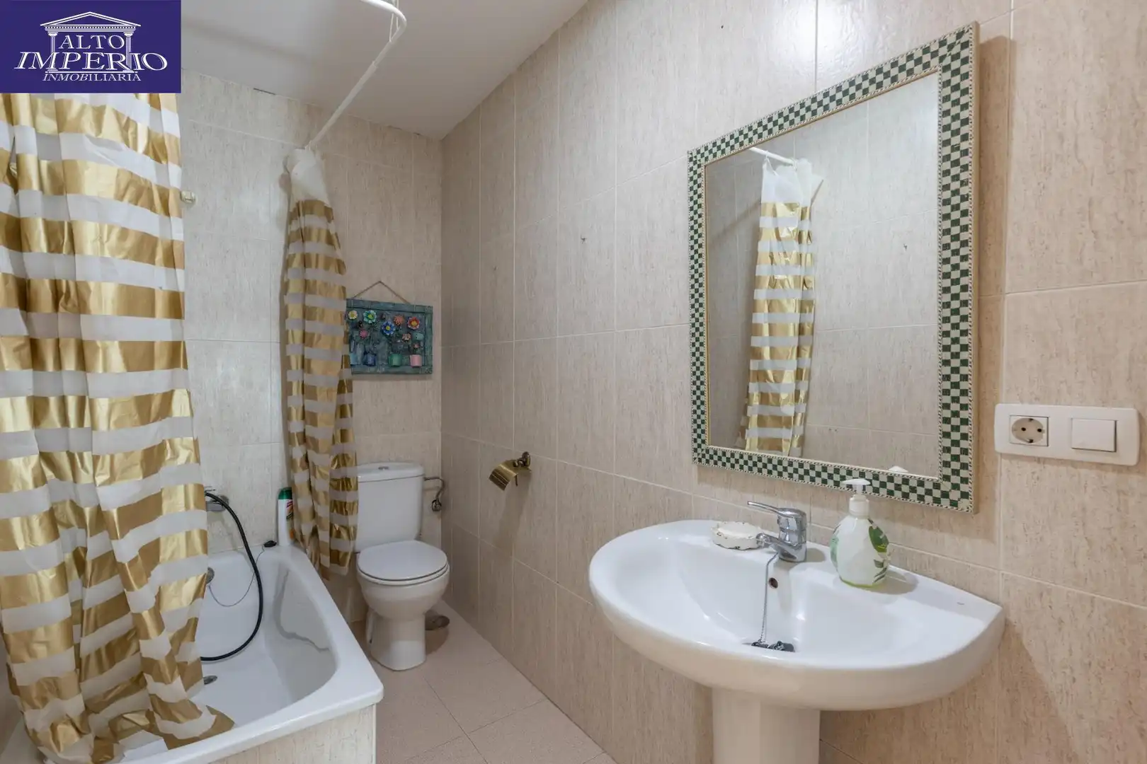 Casa adosada en venta en MARTE, 21, Ogíjares