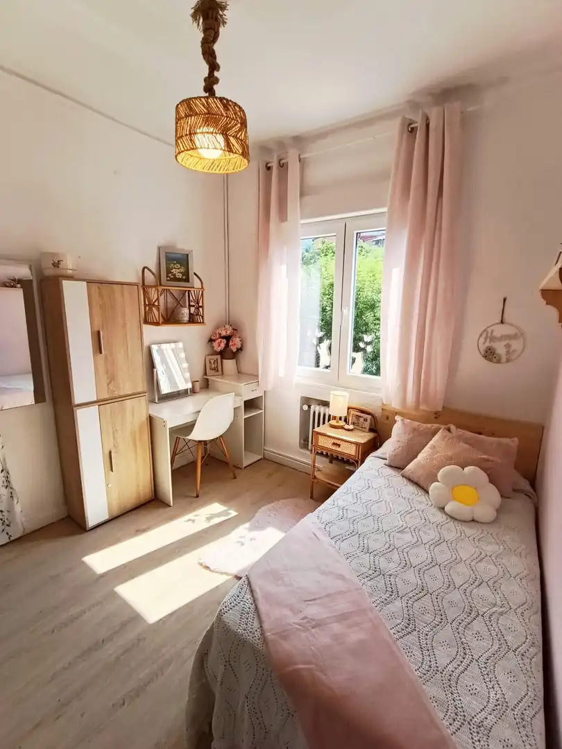 Bedroom of Flat for sale in Langreo  with Heating, Storage room and Furnished