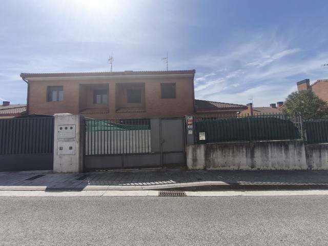 Casa-chalet en Venta en Calle Federico García Lorca, 35 en Orkoien