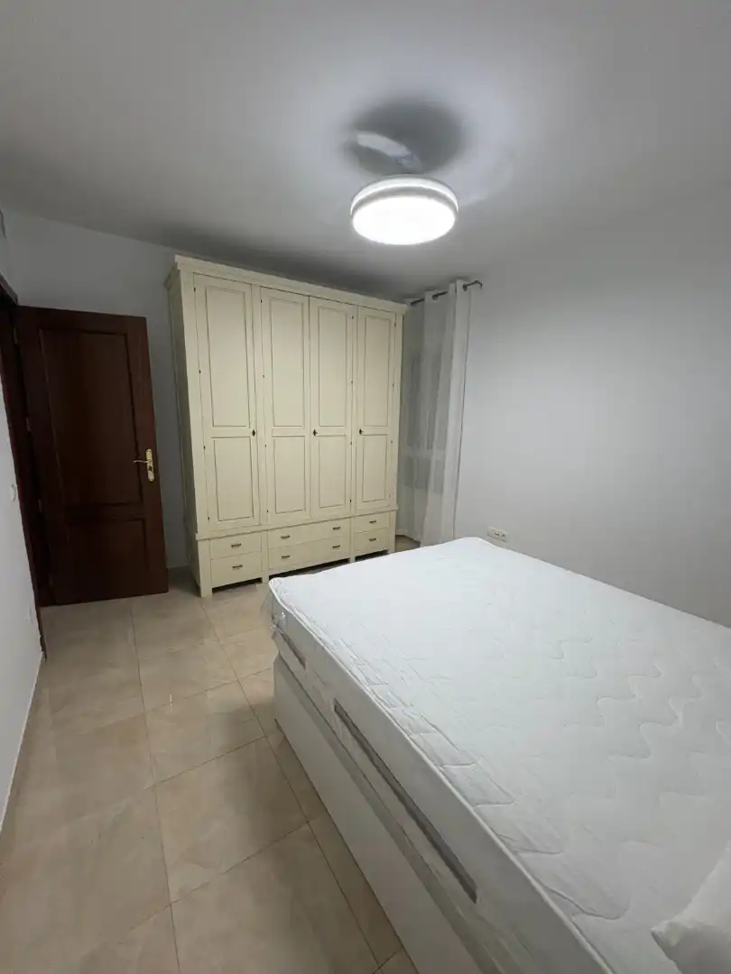 Habitación de Piso de alquiler en Lucena con Aire acondicionado, Calefacción y Terraza