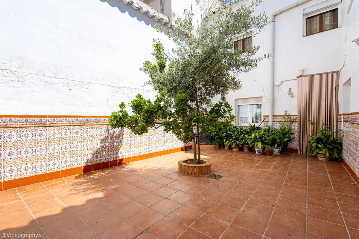 Terrassa de Casa adosada en venda en Valdepeñas amb Calefacció, Terrassa i Traster
