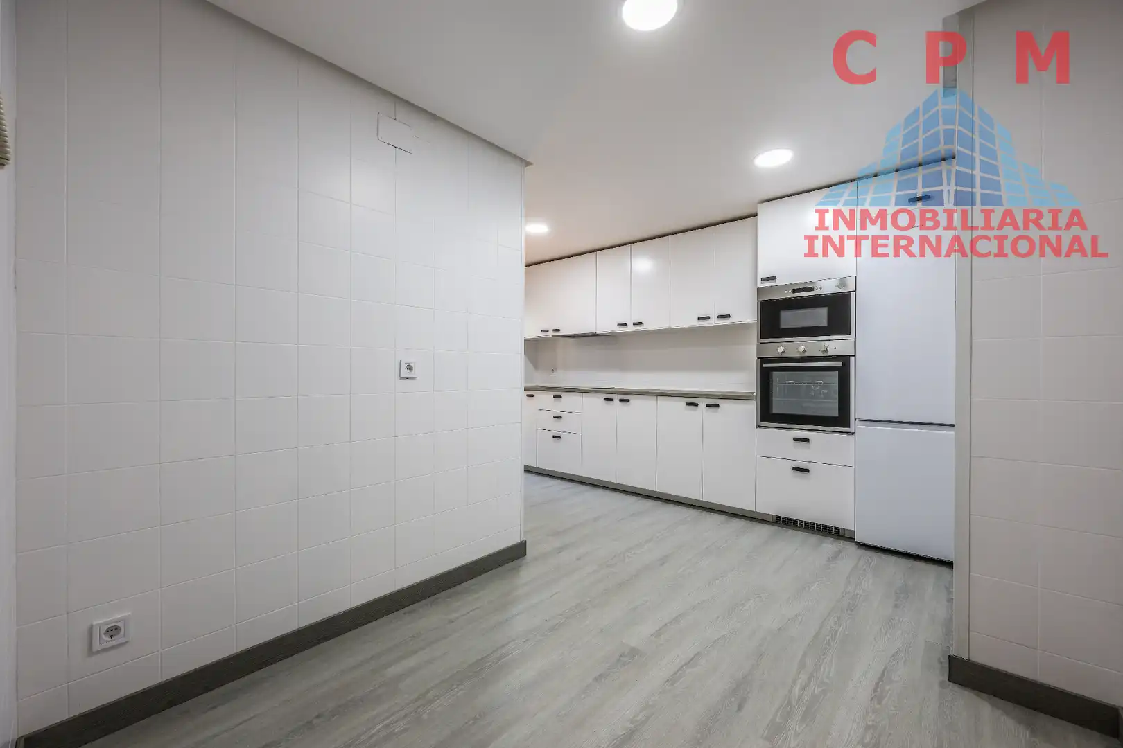 Cuina de Pis de lloguer en Madrid amb Aire condicionat, Calefacció i Parquet
