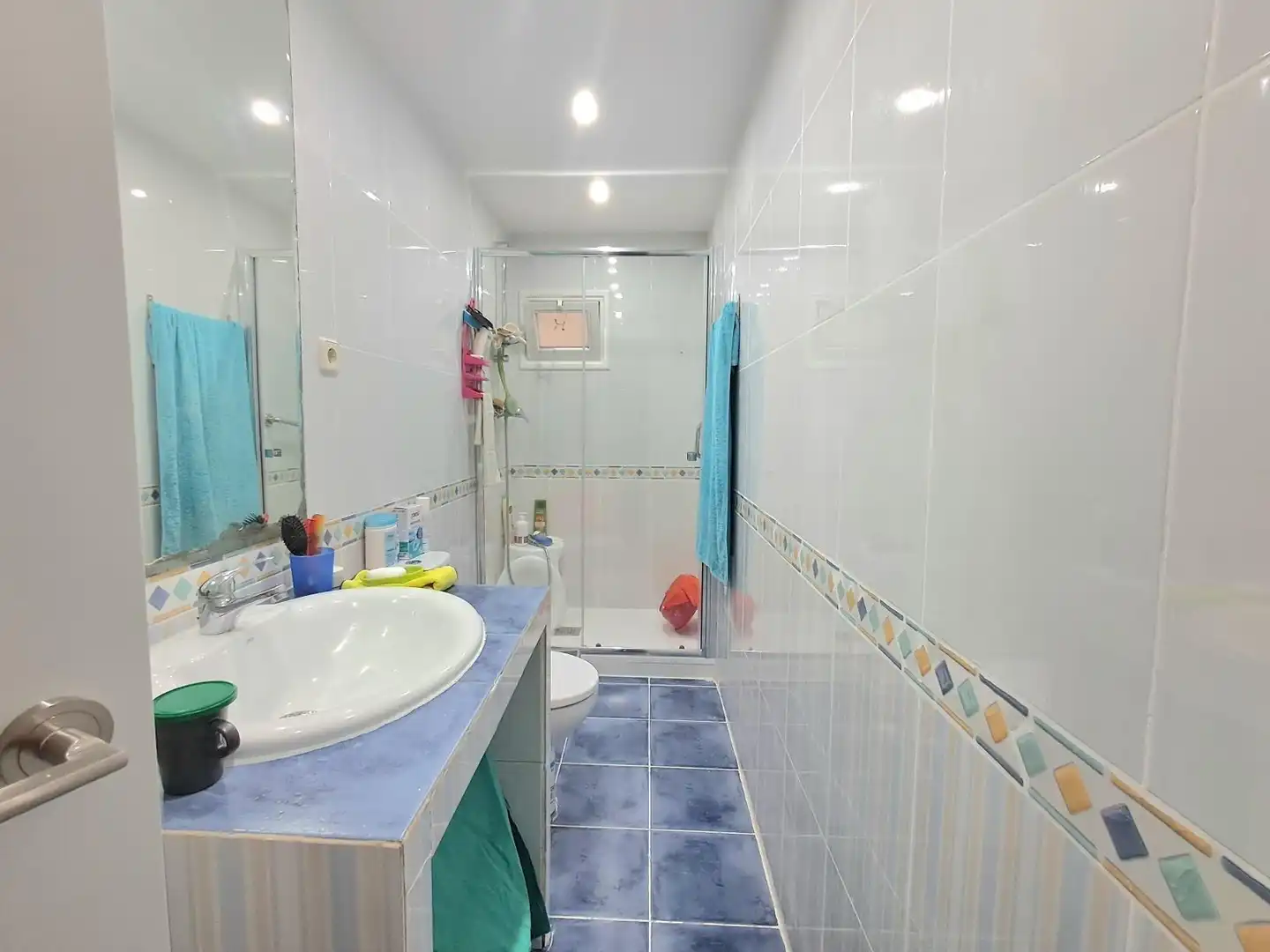 Bathroom of Flat for sale in Madrid  with Air Conditioner, Heating and Terrace