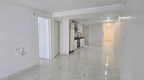 Foto 2 de Apartament en venda a De Alcoy, Campoamor, Alicante / Alacant