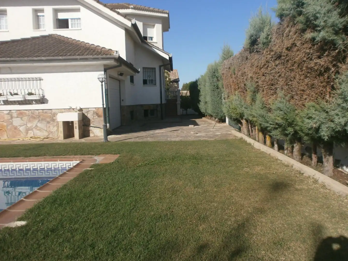Jardí de Casa o xalet en venda en La Lastrilla  amb Calefacció, Jardí privat i Terrassa