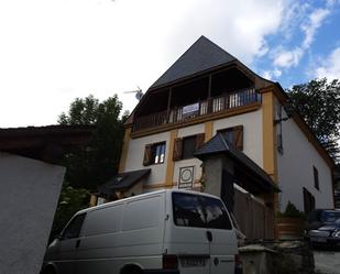 Vista exterior de Dúplex en venda en Arres amb Calefacció