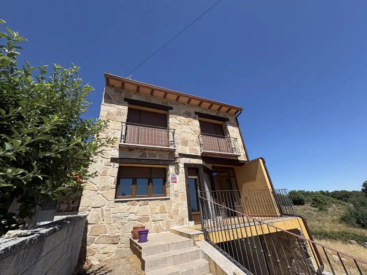 Exterior view of Detached homes for rent in El Berrueco  with Heating, Private garden and Storage room