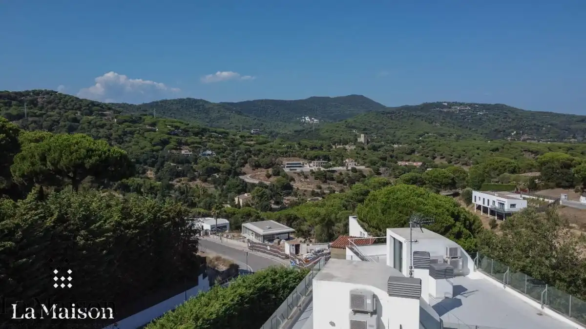 Vista exterior de Casa o chalet en venta en Sant Andreu de Llavaneres con Aire acondicionado, Calefacción y Jardín privado