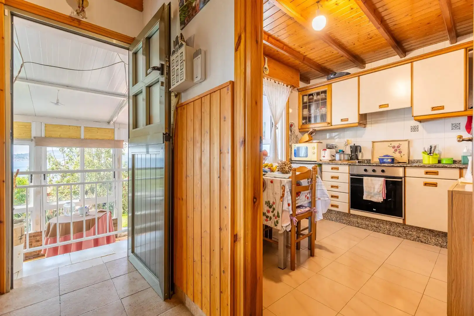 Cocina de Casa o chalet en venta en Pontedeume con Jardín privado, Terraza y Trastero