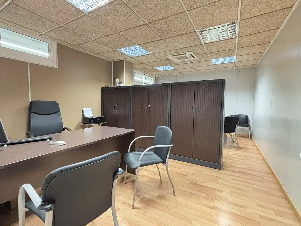 Business premises for sale in Olot, imagen 18