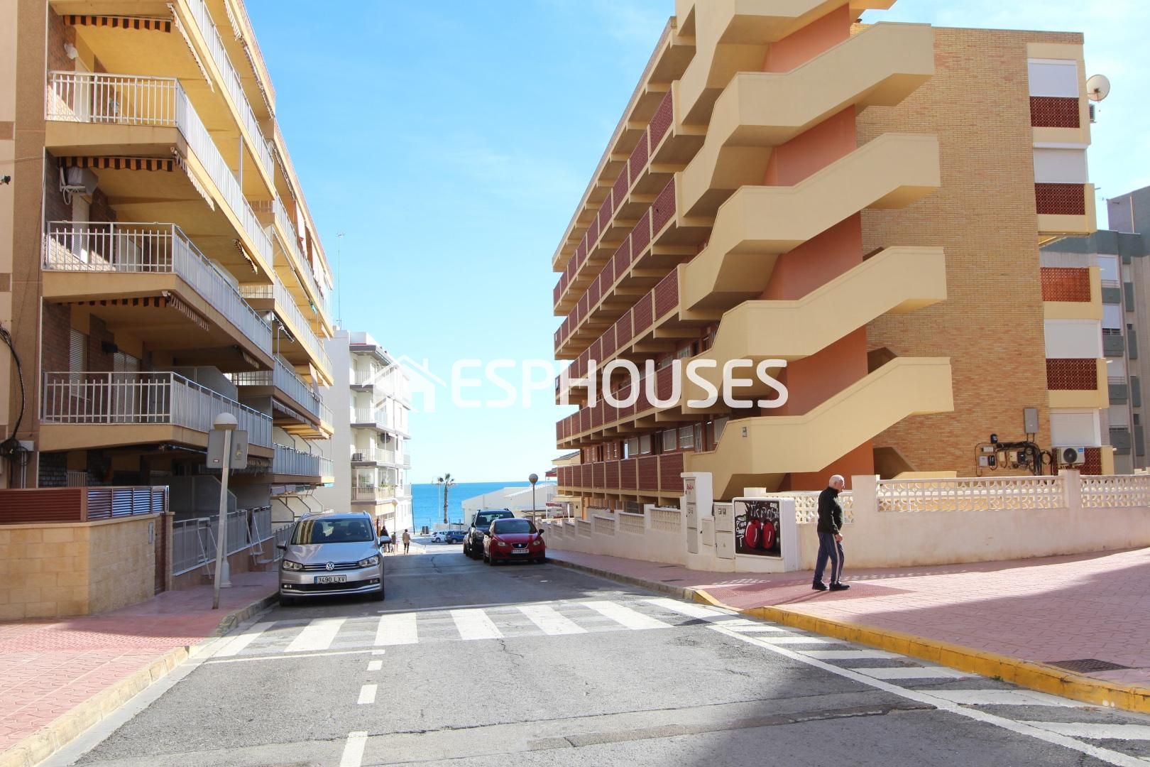 Exterior view of Study for sale in Guardamar del Segura  with Terrace, Furnished and Balcony