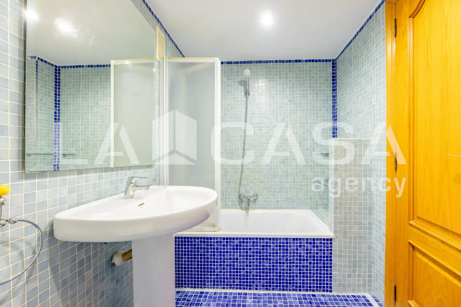 Piso con terraza en venta en Carrer de Sèneca, imagen 28