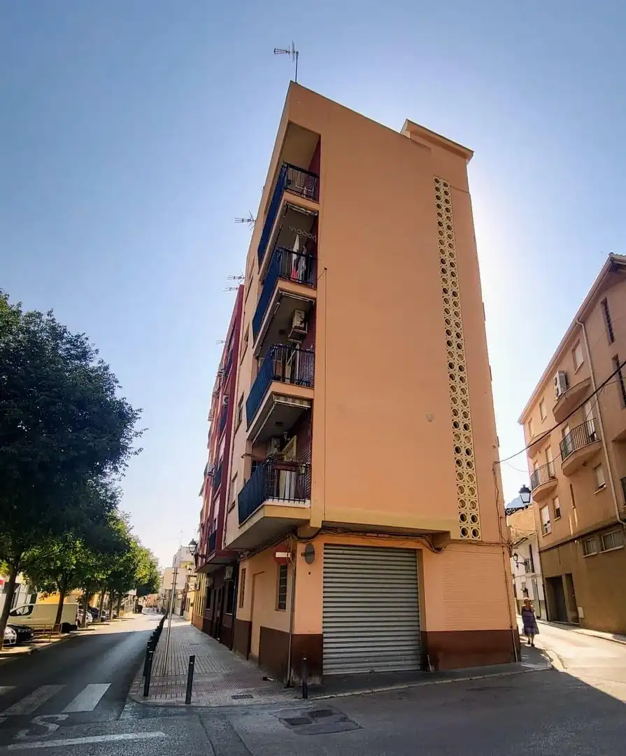 Vista exterior de Piso en venta en Xàtiva con Aire acondicionado, Calefacción y Terraza